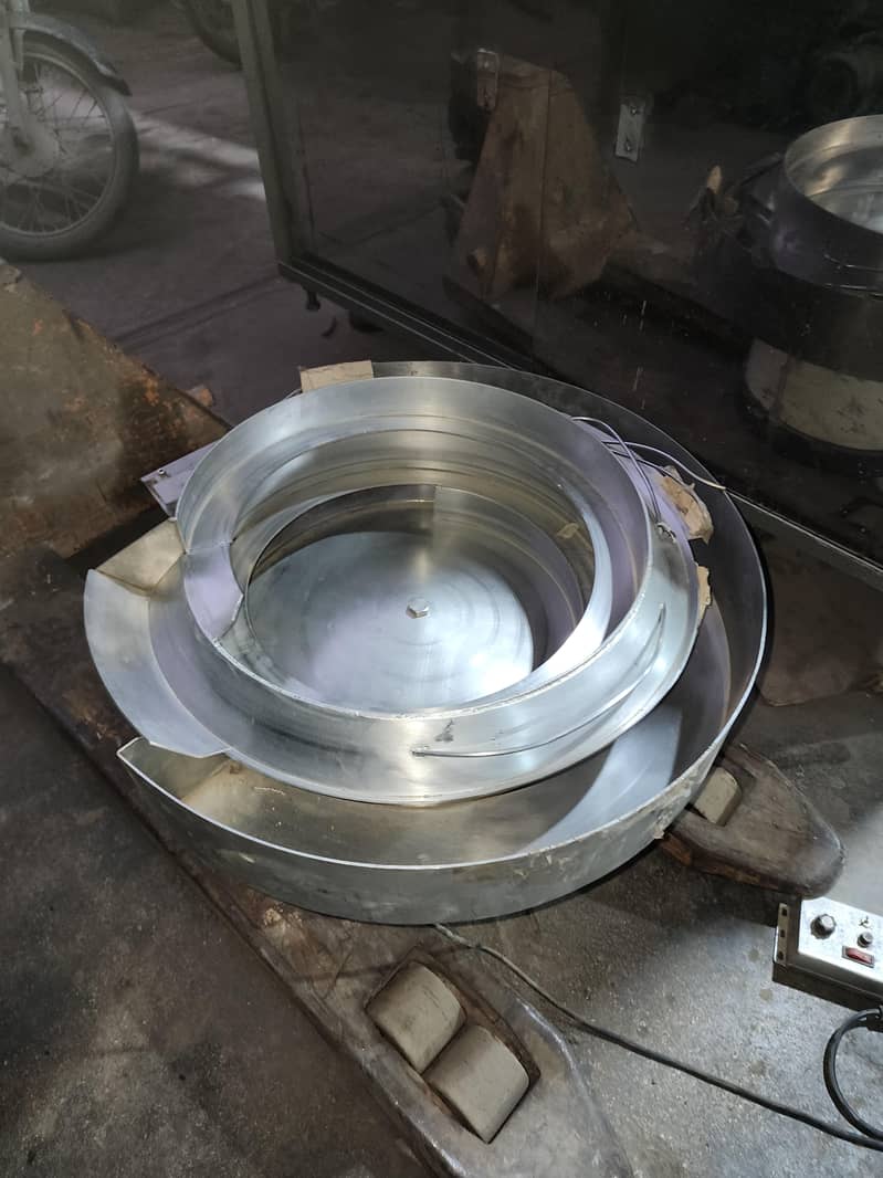 vibrator sifter 14
