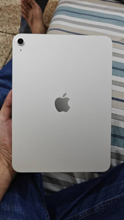 Apple Ipad A16