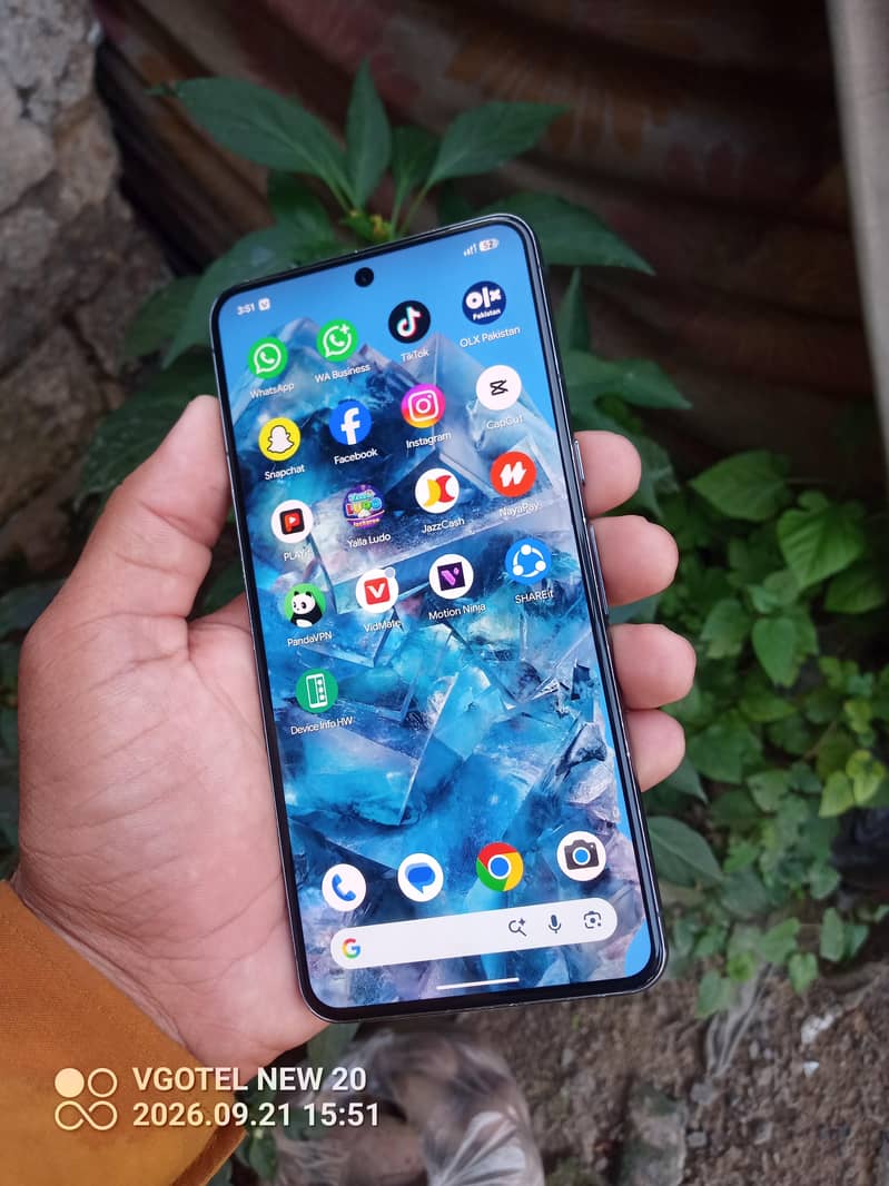 Google Pixel 8 Pro 7