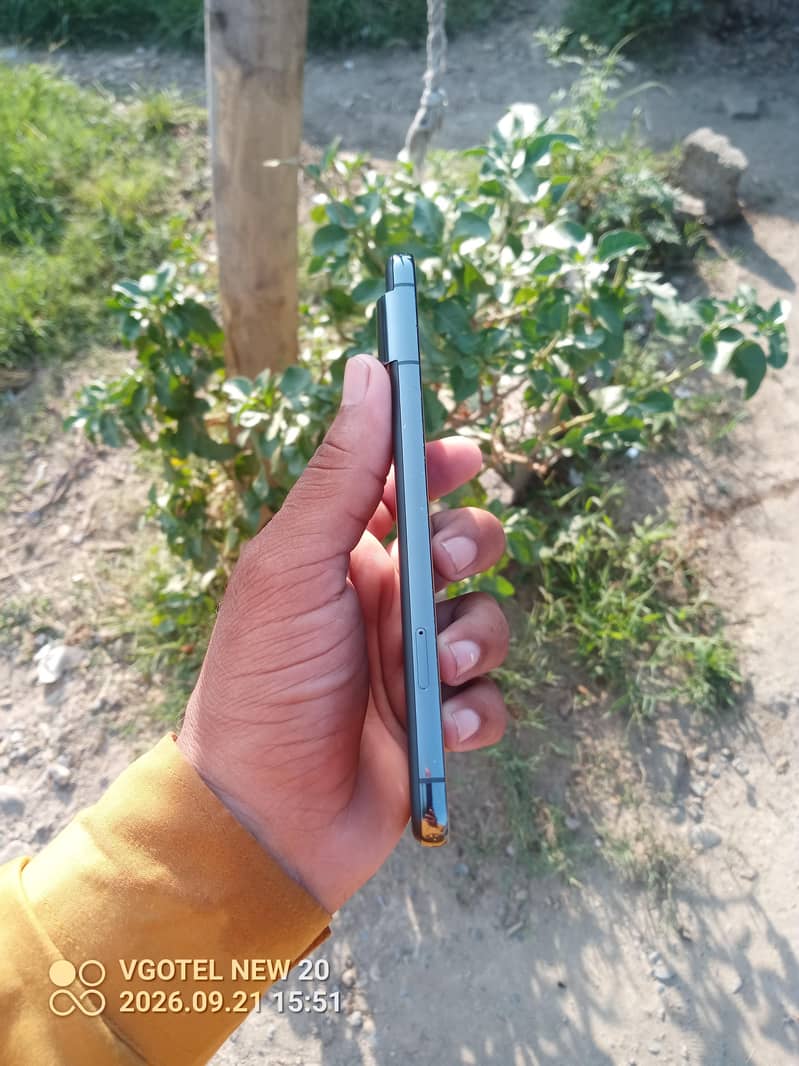Google Pixel 8 Pro 14