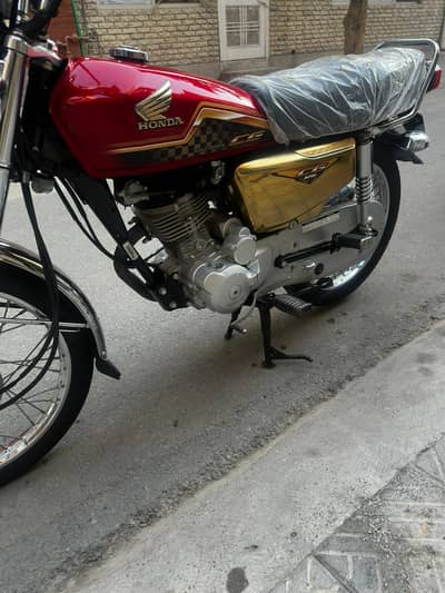 Honda CG 125 Gold Edition 2024