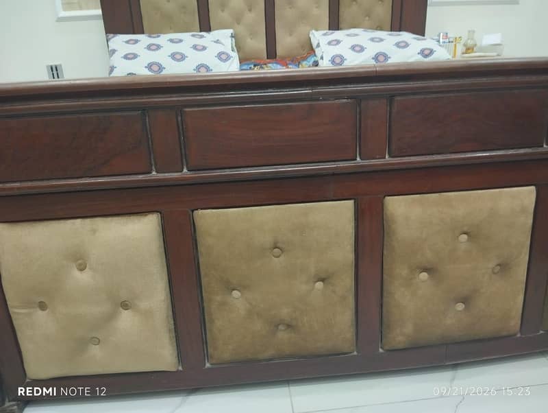 Bed With Side Tables 1