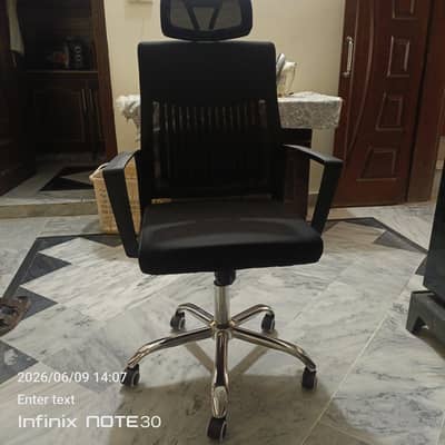 Office chair with perfect back support & Head rest