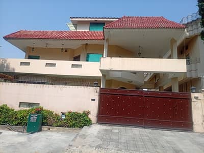 Upper Portion For Rent F-11/3
