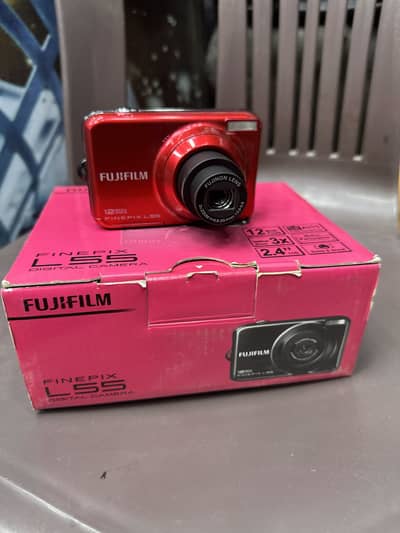 Fujifilms finepix L55 Red rose color
