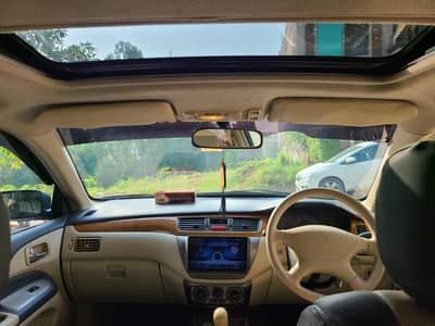Mitsubishi lancer Sunroof 1.6