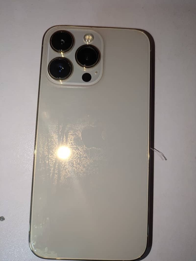 Apple iPhone 13 Pro 3