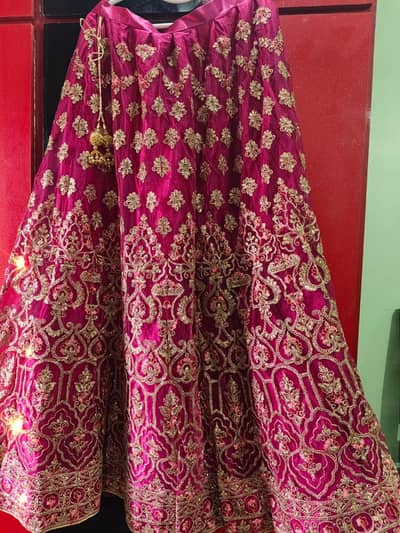 1 timeworn Heavy dark pink Wedding Dress – Beautiful Golden Embroidery