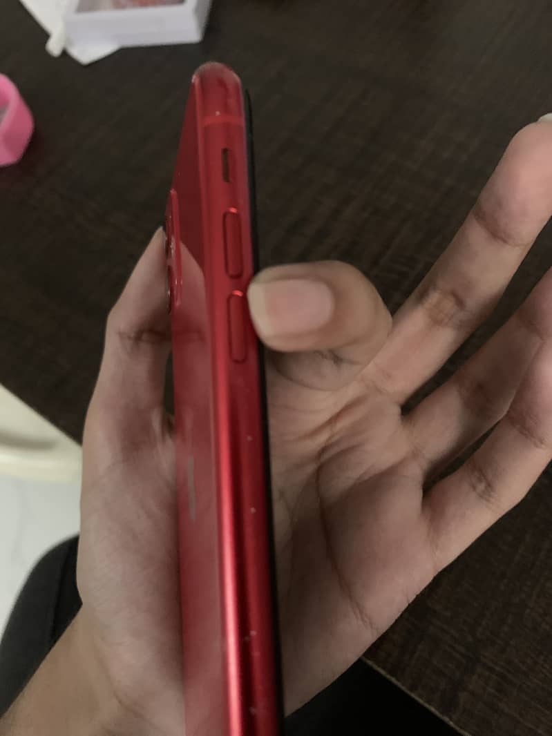 Apple iPhone 11 3