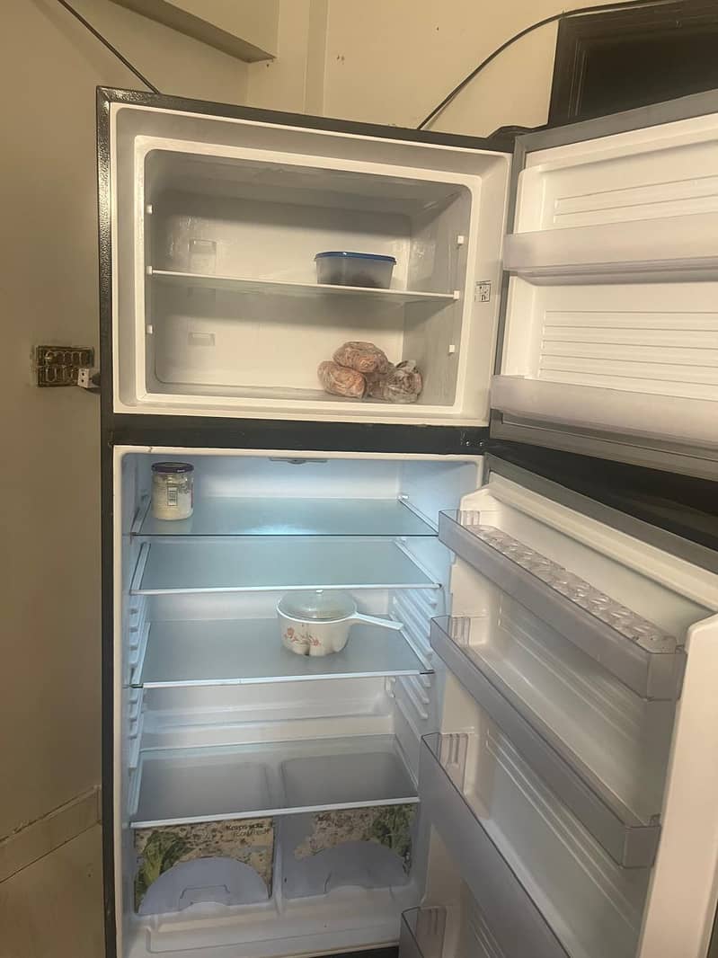 dawlance fridge 1