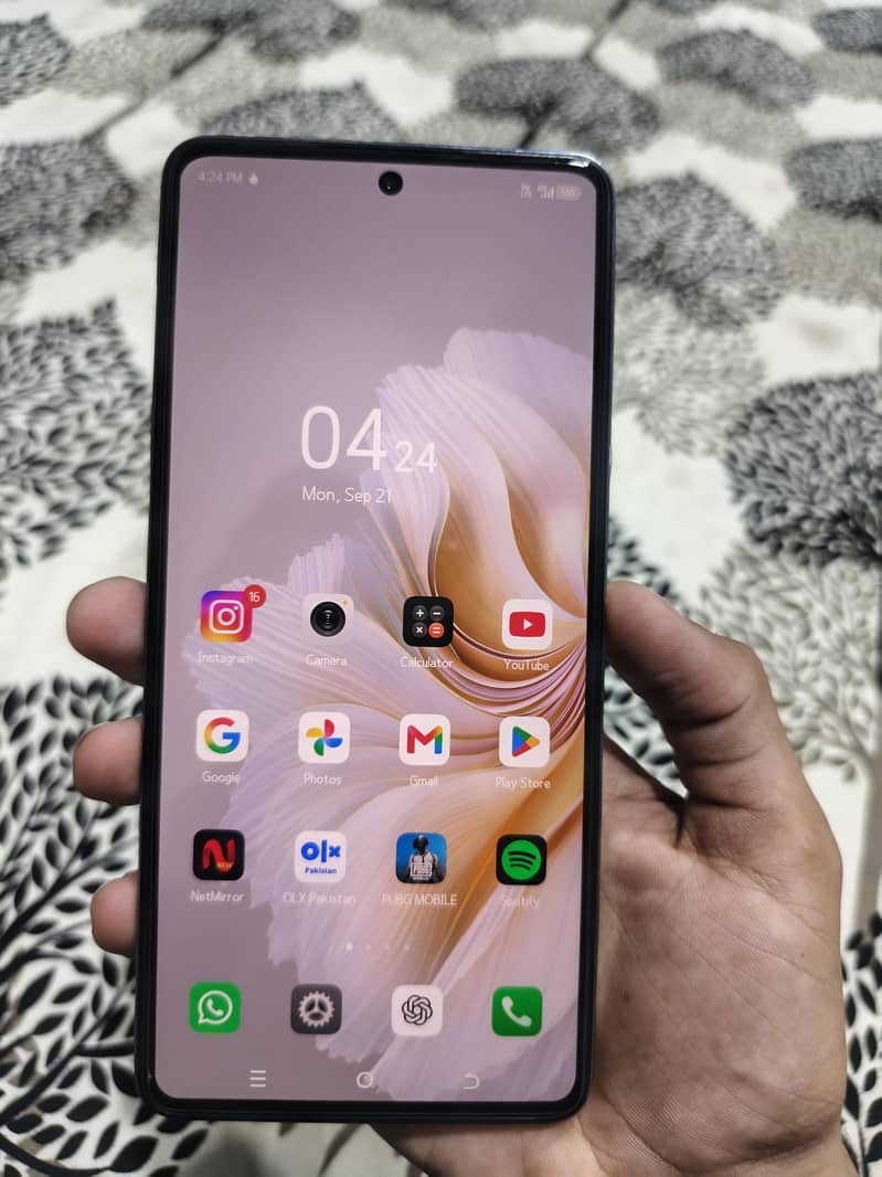 Tecno CAMON 20 1