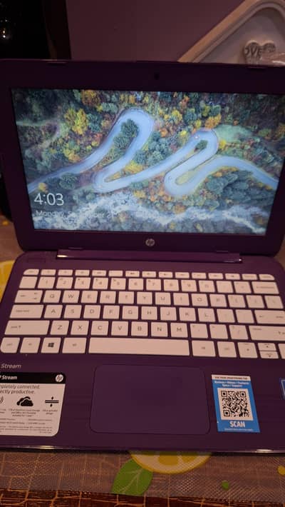 HP Stream Note Book 4GB Ram  11.6 inch HD WLED Display windows 10
