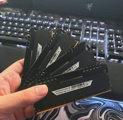 Corsair Vengeance LED DDR4 64GB (4x16GB) 3000MHz CL15