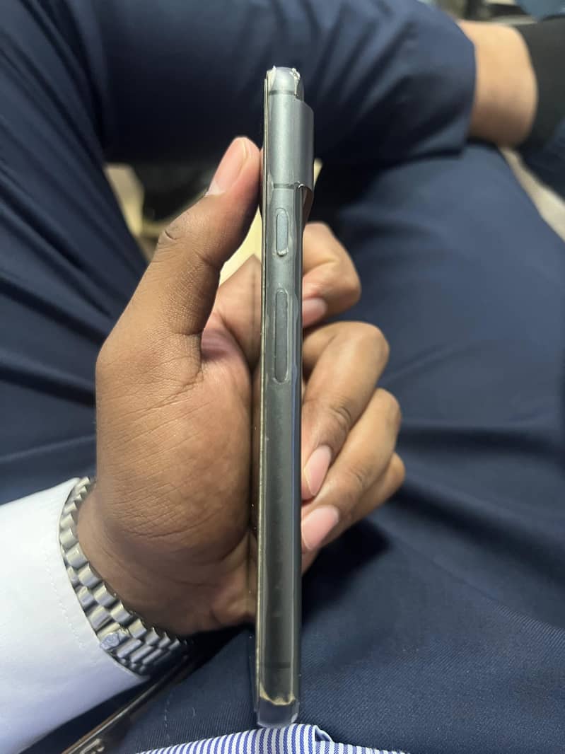 Google Pixel 8 2