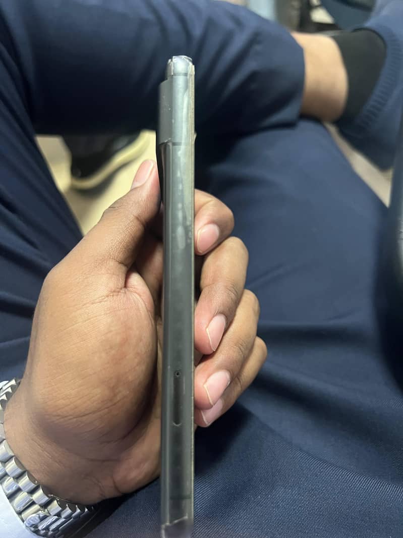 Google Pixel 8 3