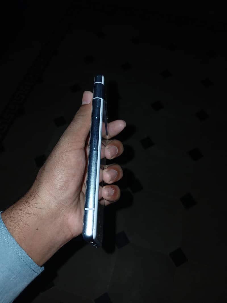 Google Pixel 7a 4