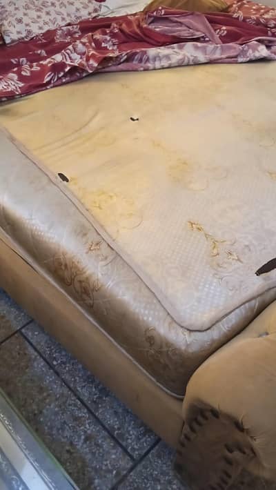 bed side tables or mirror with mattress