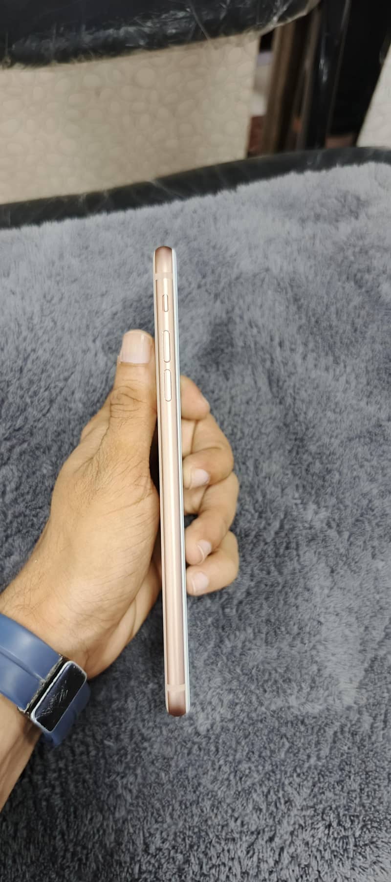 Apple iPhone 8 Plus 3
