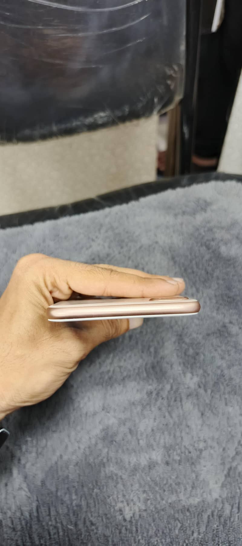 Apple iPhone 8 Plus 5