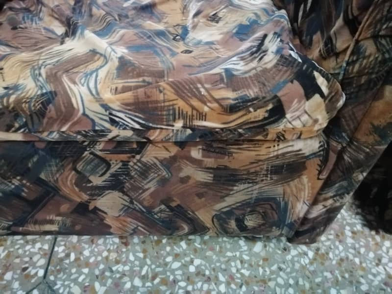 5 seater sofa 0