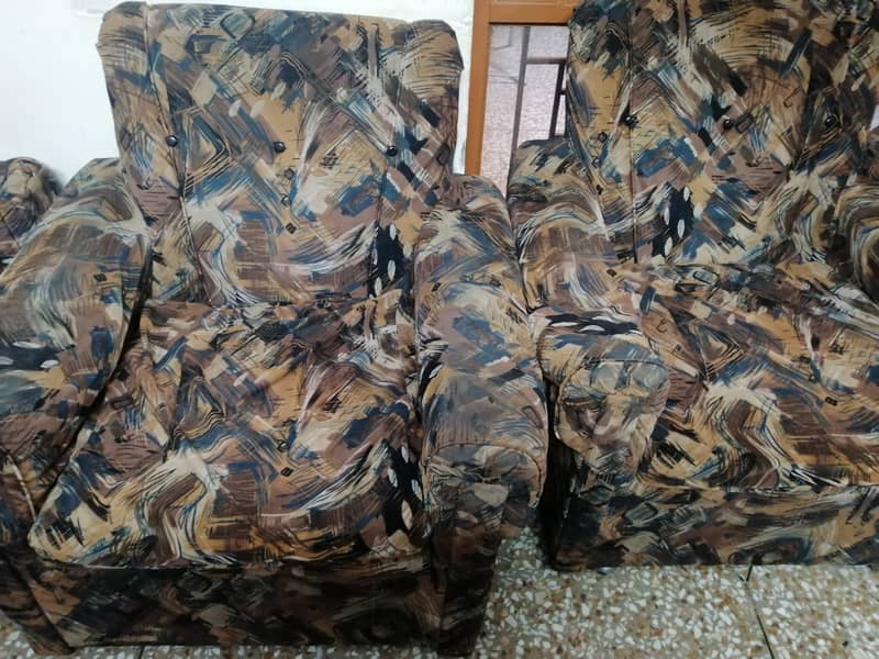 5 seater sofa 7