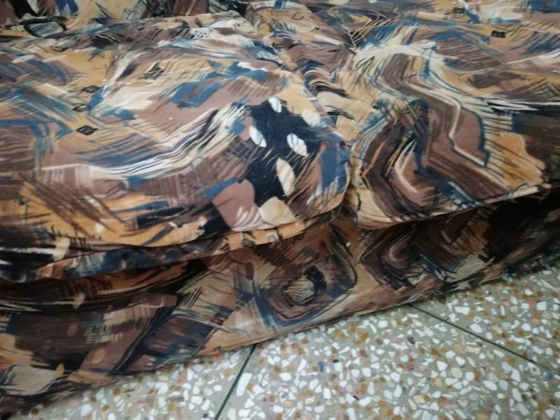 5 seater sofa 10
