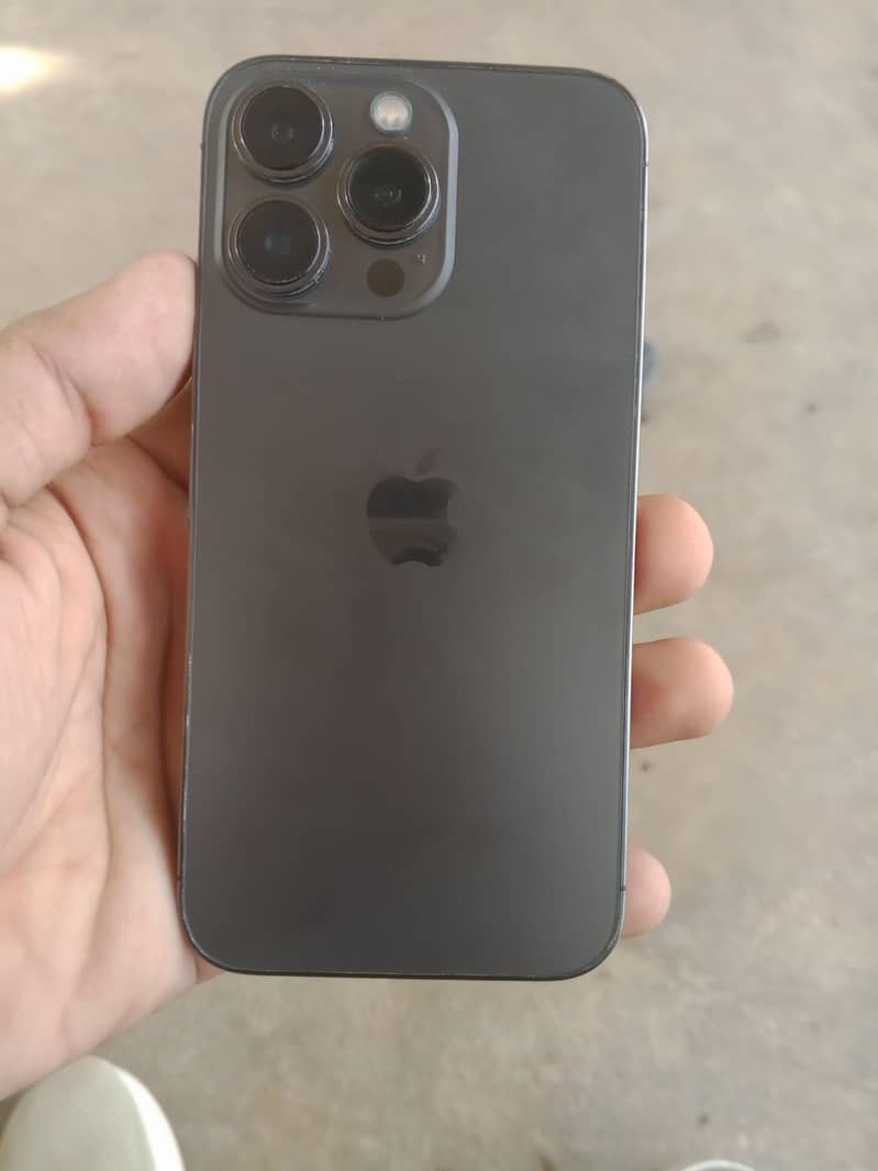 Apple iPhone 13 Pro 3