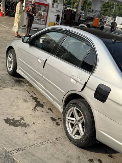 Honda Civic Oriel 2005