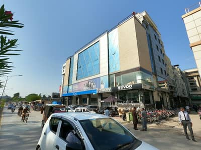 On Excellent Location Office Of 751 Square Feet Is Available In Contemporary Neighborhood Of Saddar