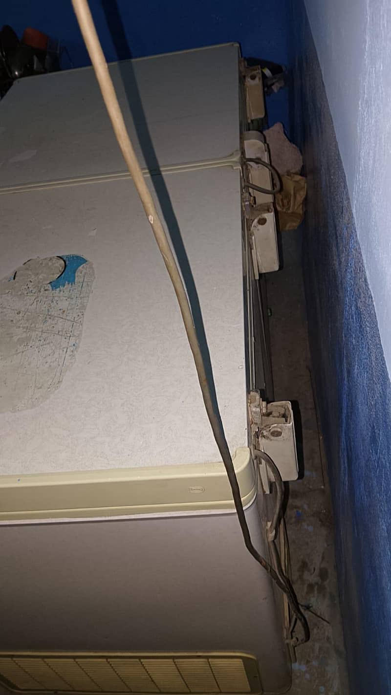 deep freezer Dawlance 5