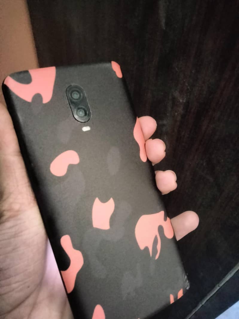 OnePlus 6T 1