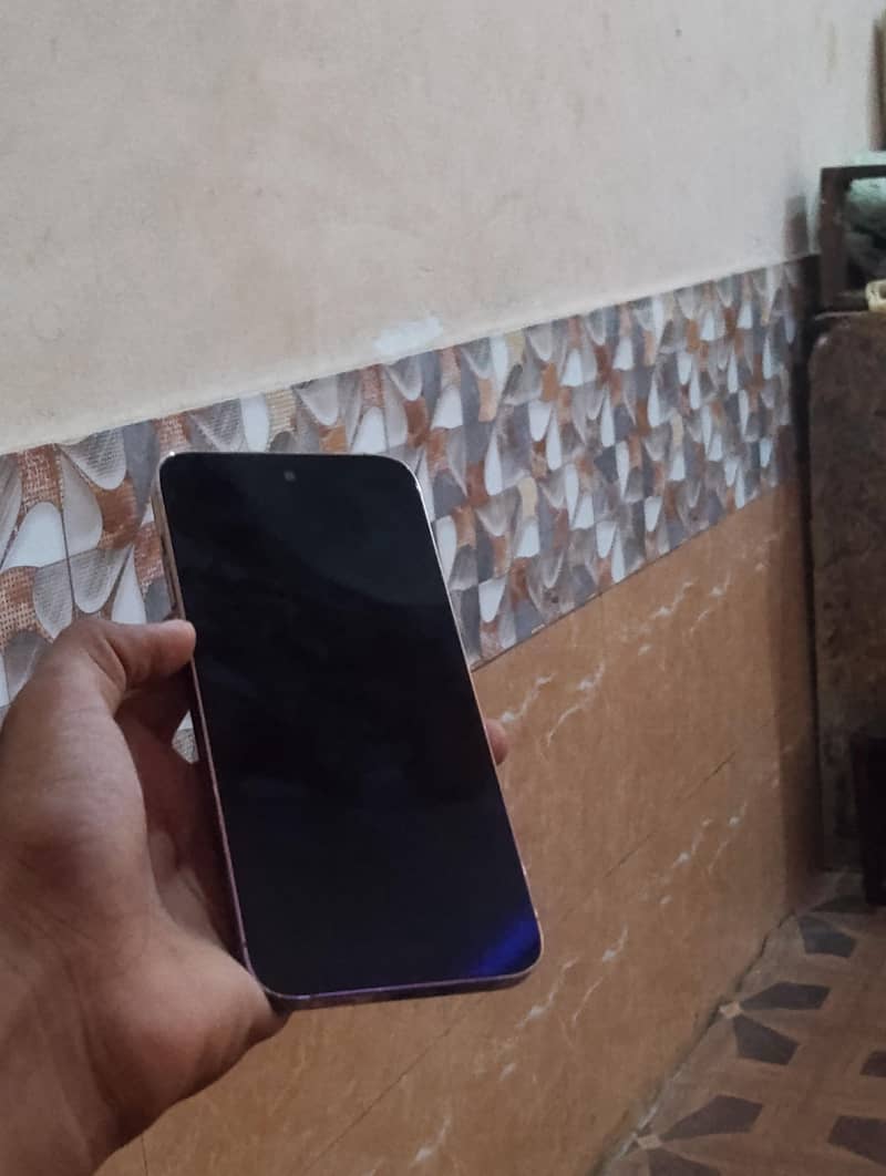 Apple iPhone 14 Pro Max 2