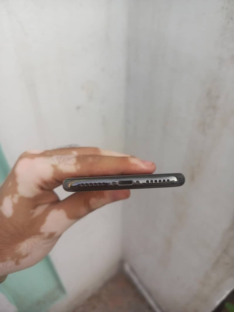 Apple iPhone X 1