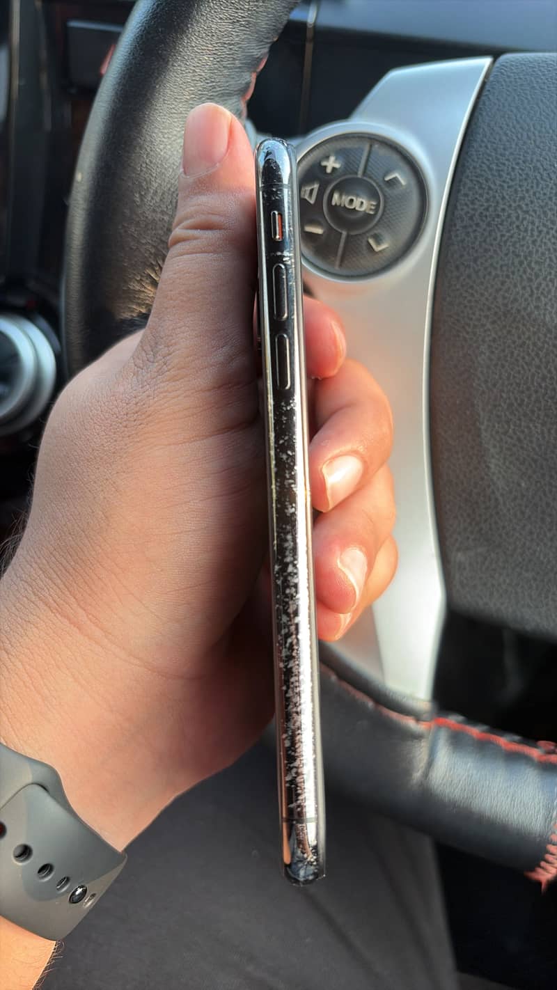 Apple iPhone X 2