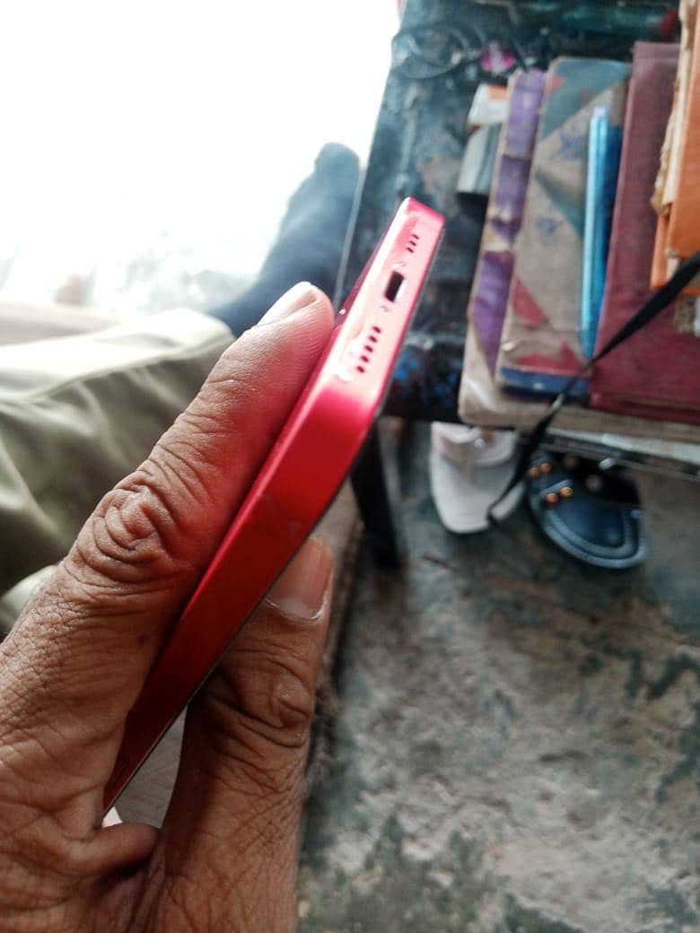 Apple iPhone 12 2