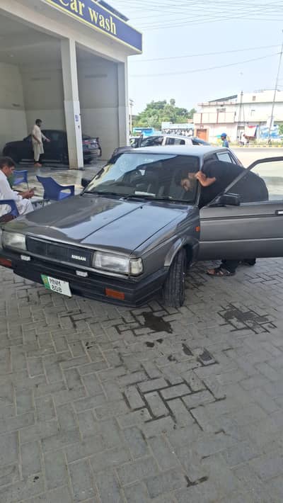 Nissan Sunny 1986