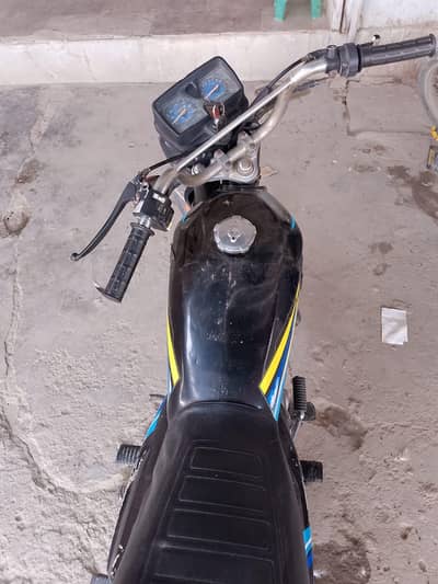 unique125