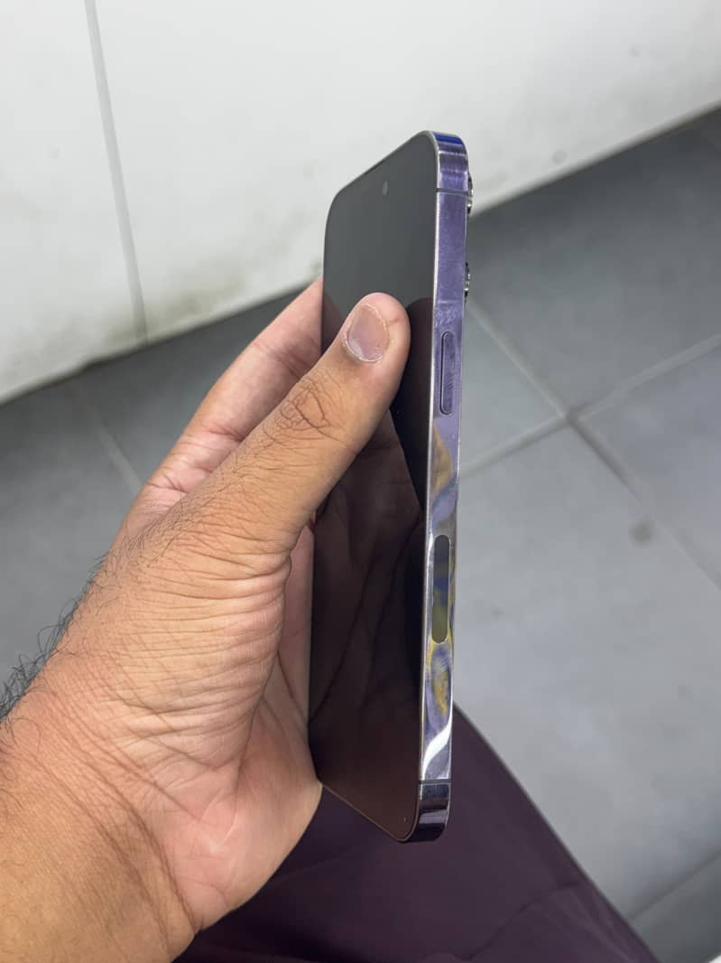 Apple iPhone 14 Pro Max 2