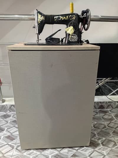Sewing machine stand (without machine)