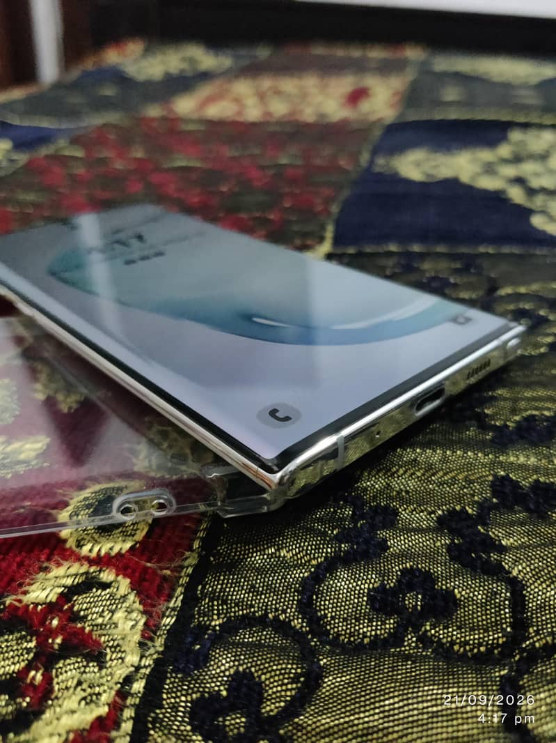 Samsung Mobile Note 10 Plus 6