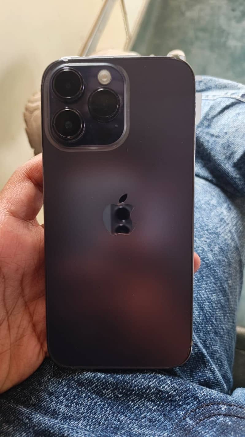 Apple iPhone 14 Pro Max 0