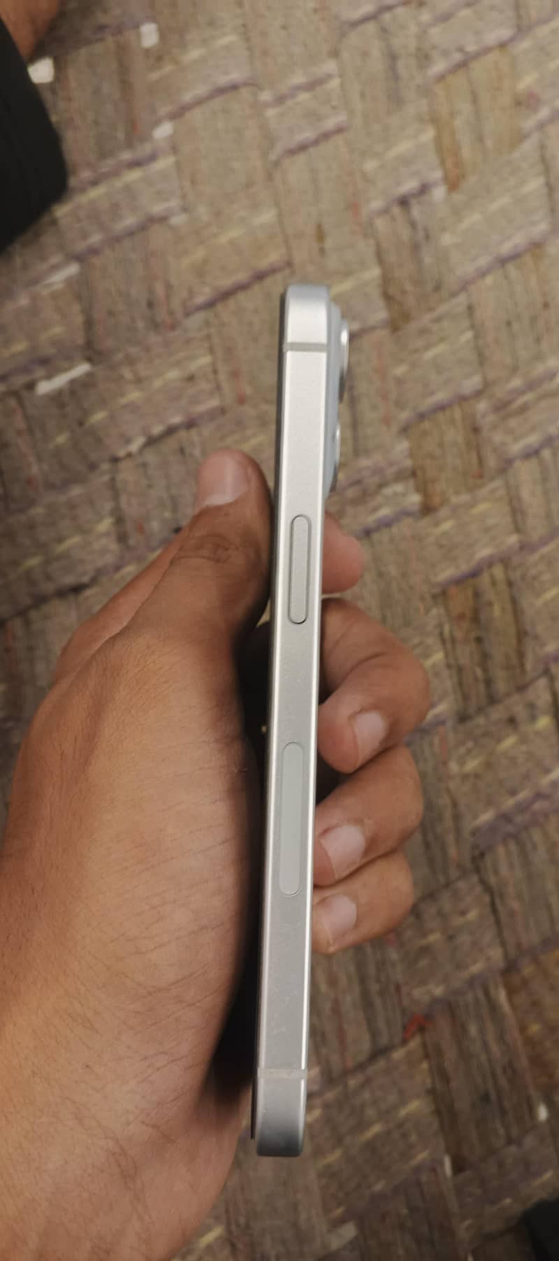 Apple iPhone 15 7