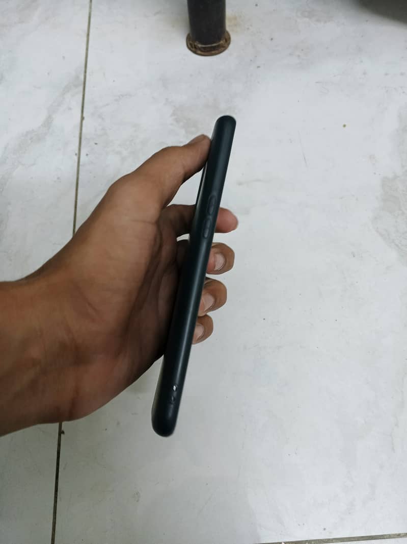 One Plus 6T 3
