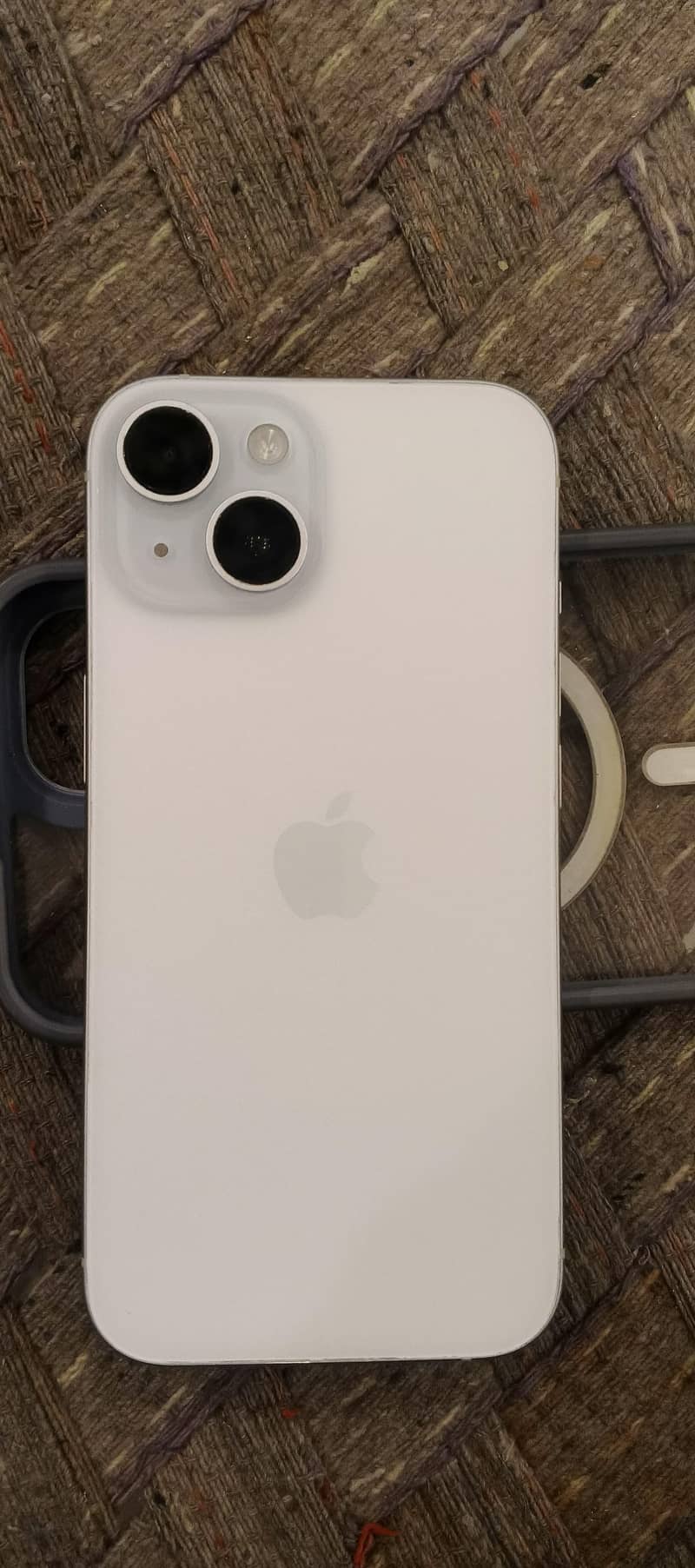 Apple iPhone 15 19