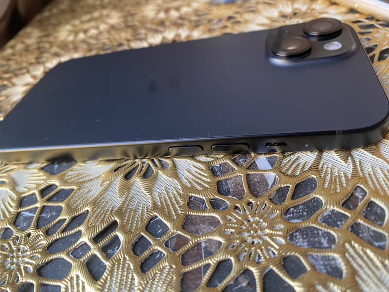 Apple iPhone 15 1
