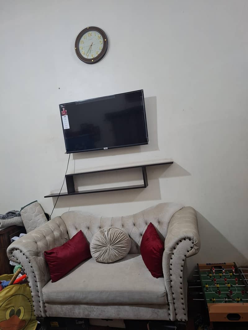2 seater sofa 1