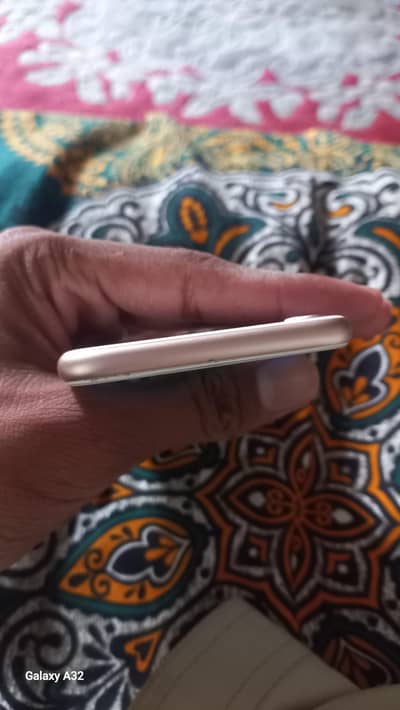 Apple iPhone 8
