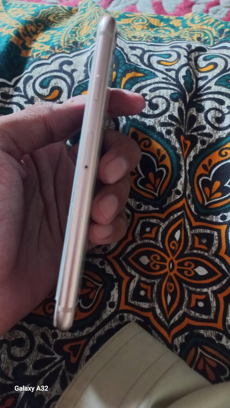 Apple iPhone 8 2