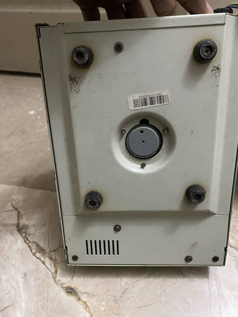 Stac Voltage regulator 3
