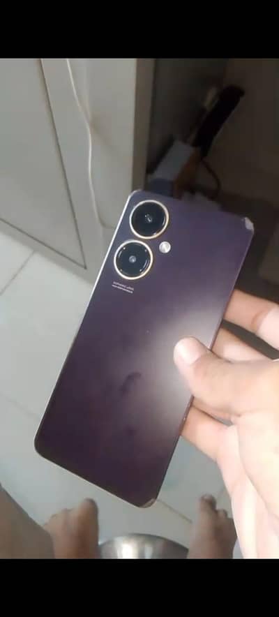 Vivo Y27 with box